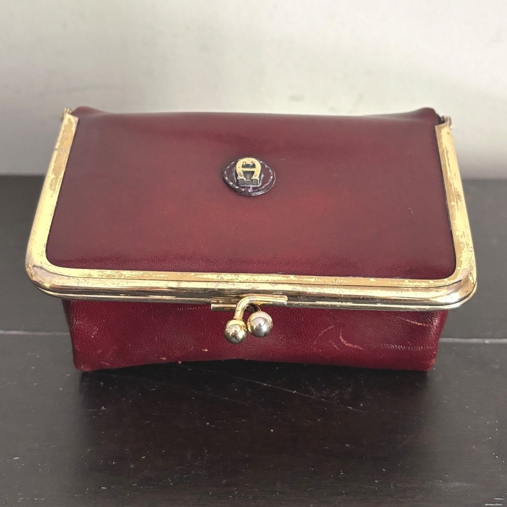 Etienne Aigner | Vintage | Oxblood Leather | Kiss Lock | Small Case | Burgundy